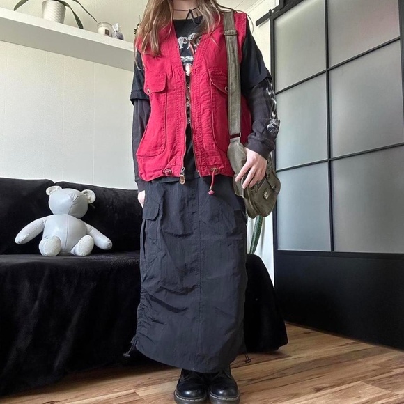 Vintage red cargo oversized vest with pockets - Picture 3 of 8